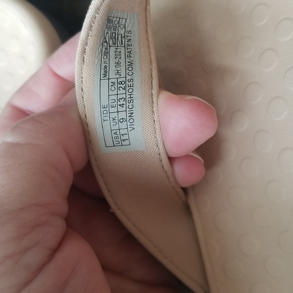 VIONIC Tide Flip Flops With Arch Support - Picture 3 of 14